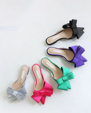 Pointed bow tie  flat heel