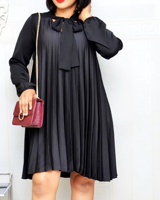 Pleated Size Dress with Bowtie