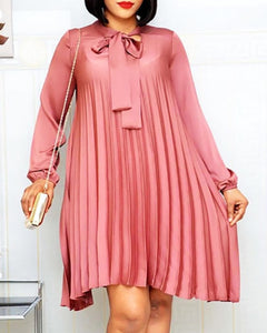 Pleated Size Dress with Bowtie